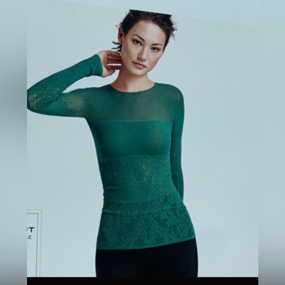 Wolford Alexa Pullover Top | Wool Blend Knit | Lightweight Fitted Layer